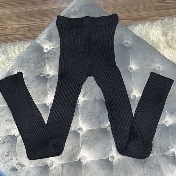 Two piece lounge set - Picture 3 of 4